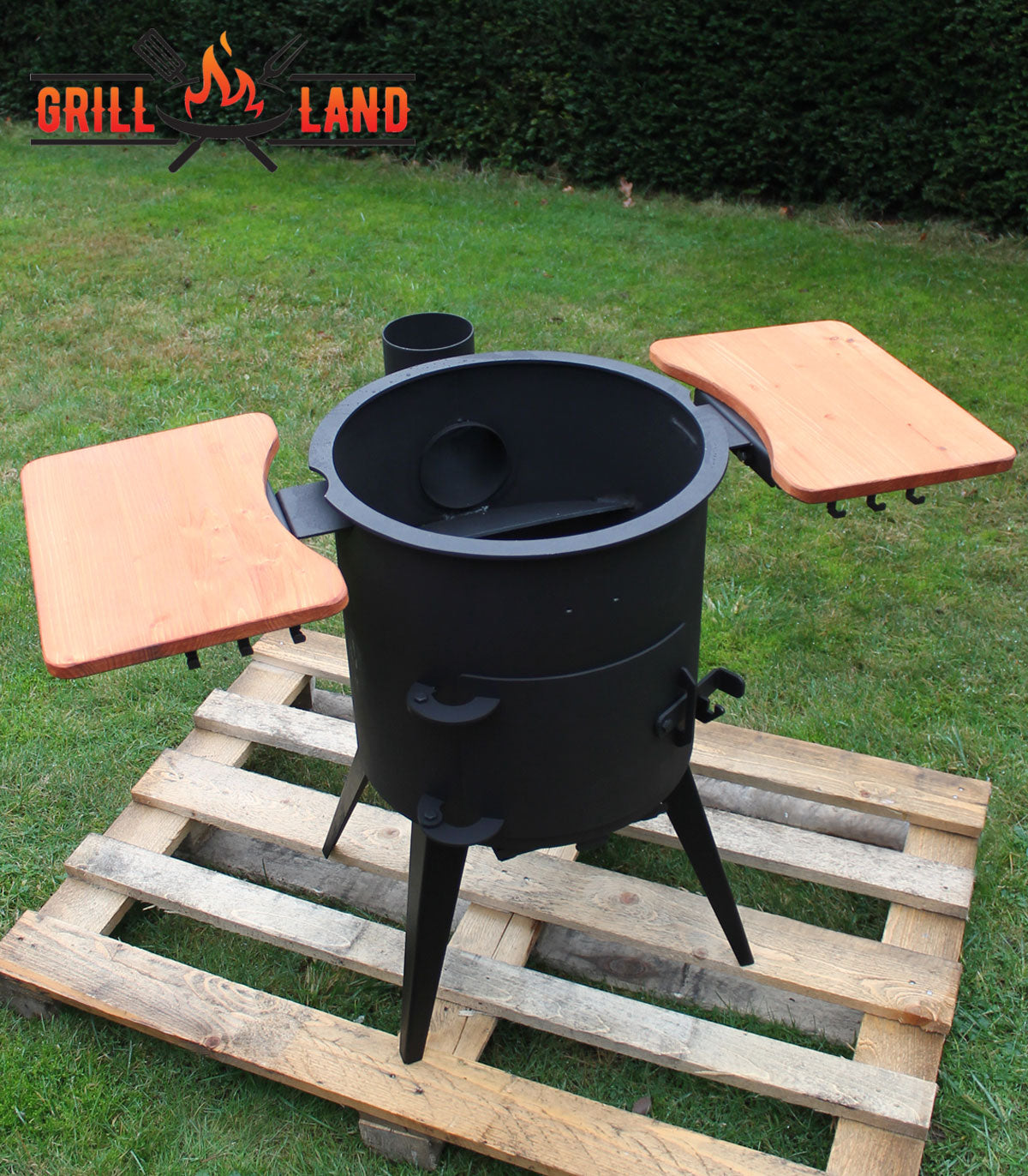 Печь / учак на дровах, класса PREMIUM, дымоход из нержавеющей стали, 2 деревянные полки, диаметр 40 см, для казанов 12 – 17 литров, сталь 3 мм